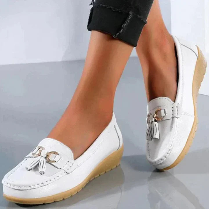 Women's Slip-On Low Moccasins Fringe Detail Lace-Free Casual Elegant Everyday Comfort – White
