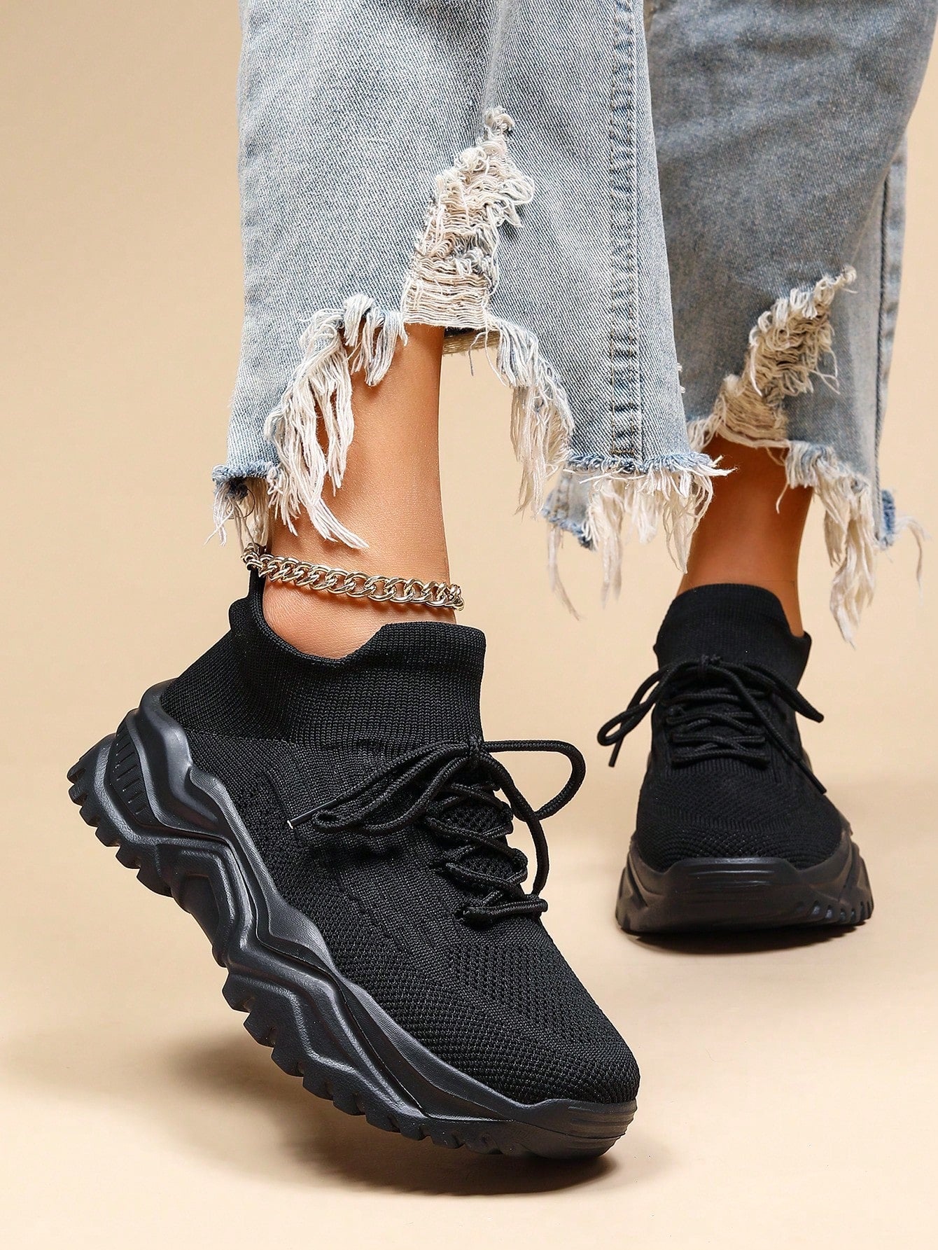 Women's Minimalist Thick Sole Sneakers Lace-Up Platform Round Toe Casual Sport – White