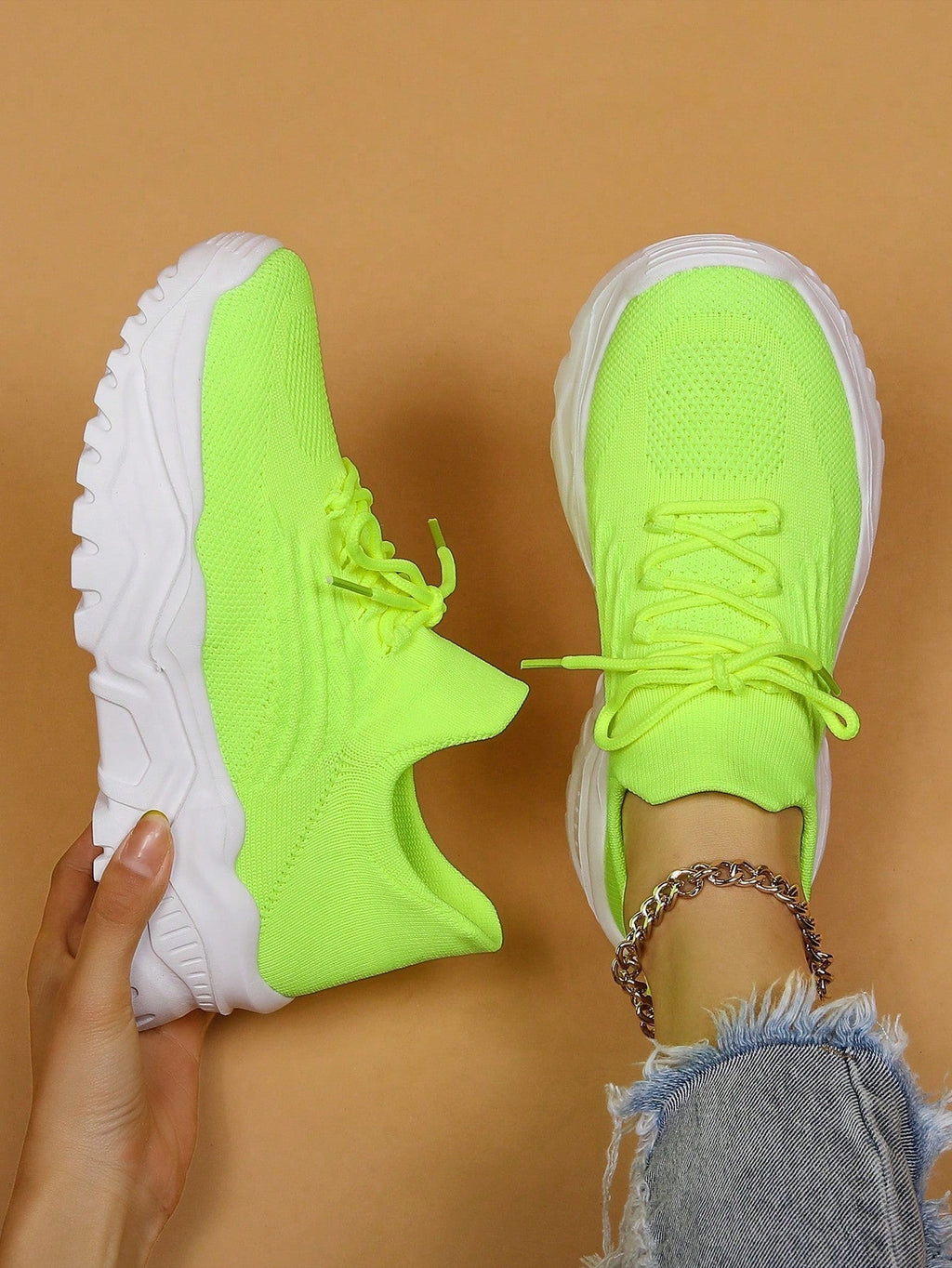 Women's Minimalist Thick Sole Sneakers Lace-Up Platform Round Toe Casual Sport – White