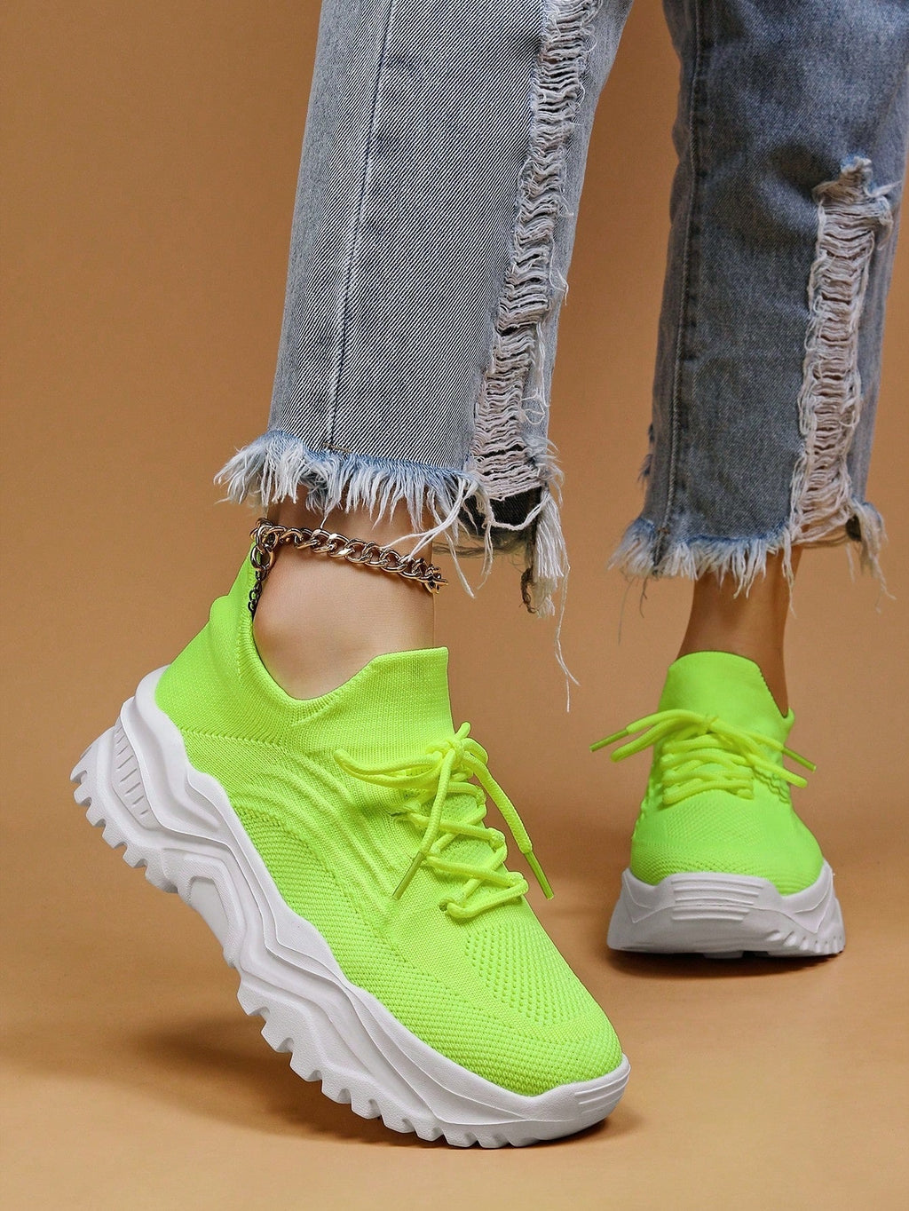 Women's Minimalist Thick Sole Sneakers Lace-Up Platform Round Toe Casual Sport – White