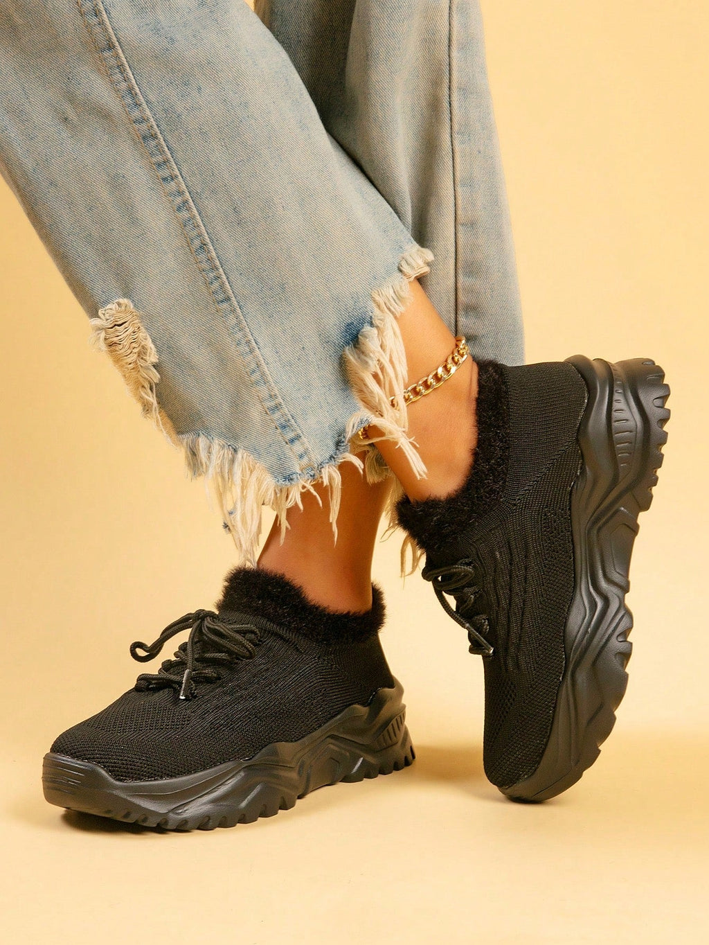 Women's Minimalist Thick Sole Sneakers Lace-Up Platform Round Toe Casual Sport – White
