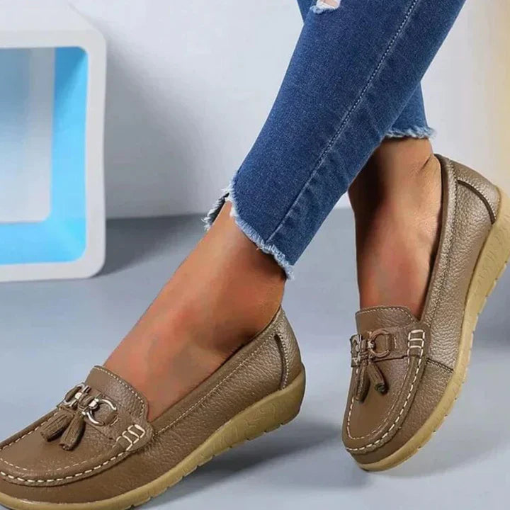 Women's Slip-On Low Moccasins Fringe Detail Lace-Free Casual Elegant Everyday Comfort – White