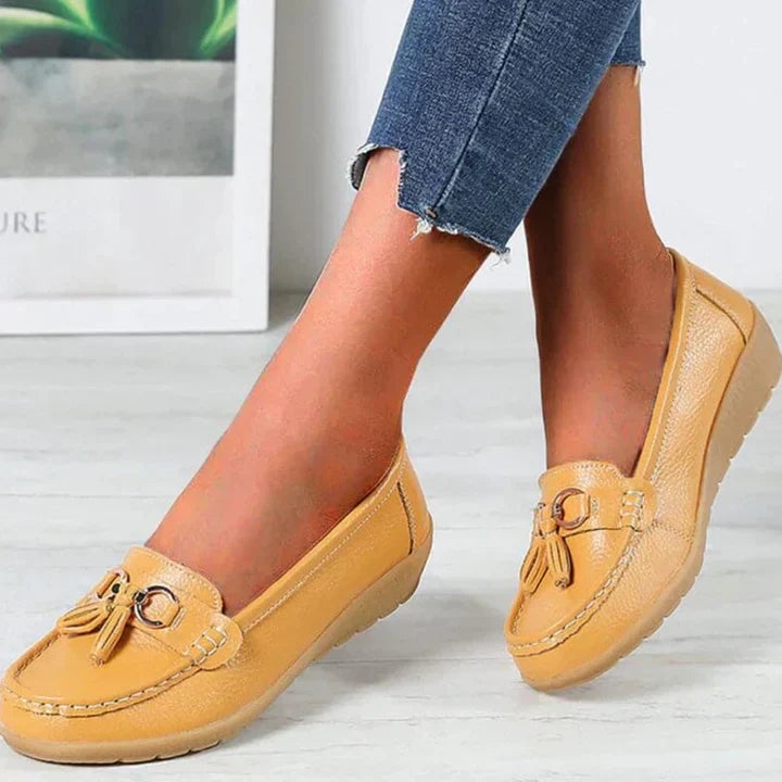 Women's Slip-On Low Moccasins Fringe Detail Lace-Free Casual Elegant Everyday Comfort – White